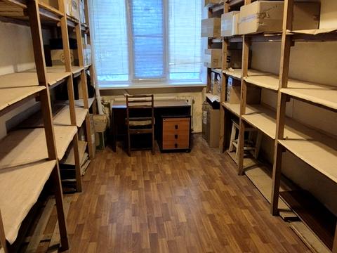 комерційна за адресою Чеська вул., 3