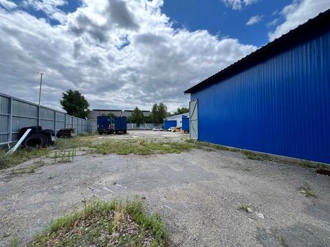 комерційна за адресою Верстова вул., 33