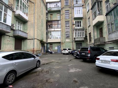 коммерческая по адресу Саксаганского ул., 68/21