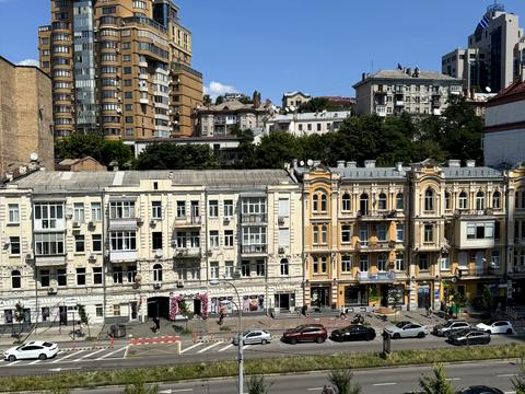 квартира за адресою Басейна вул., 12