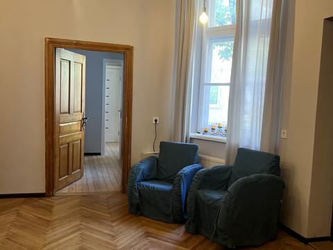 комерційна за адресою Тараса Шевченка просп., 12