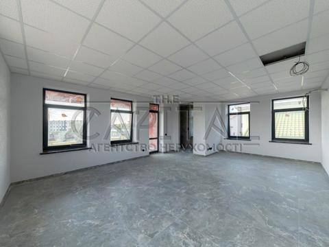 комерційна за адресою Передова вул., 1