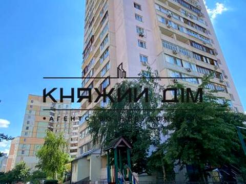 квартира за адресою Лариси Руденко вул., 21