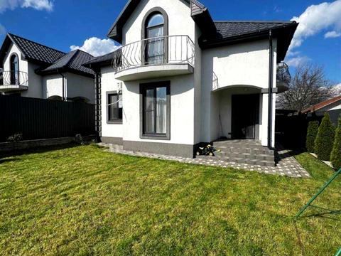 будинок за адресою Жуляни