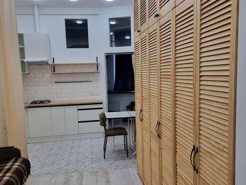 квартира за адресою Пантелеймона Куліша вул., 27