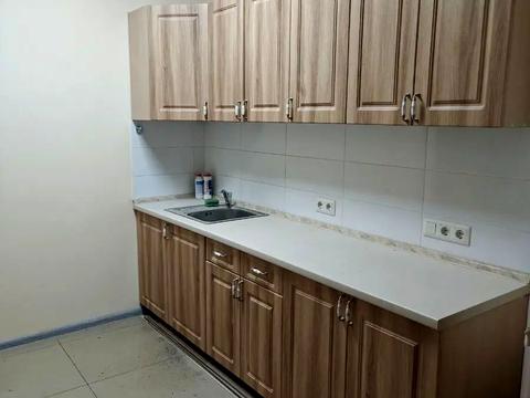 комерційна за адресою Володимирська вул., 51/53