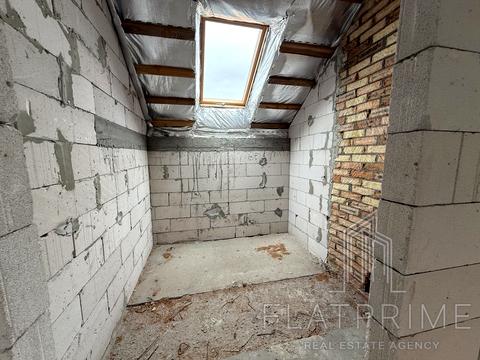 дом по адресу весняна