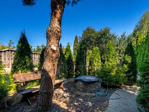 будинок за адресою Молодіжна