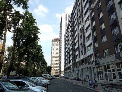 паркомісце за адресою Львівська вул., 15