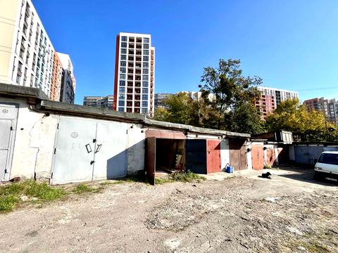 паркомісце за адресою Скляна вул., 48