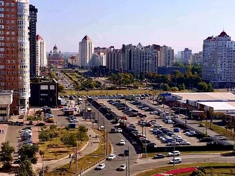 квартира за адресою Левка Лук'яненка вул. (Маршала Тимошенка), 13-А