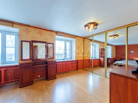 квартира за адресою Азербайджанська вул. (Бакинських Комісарів), 16/4