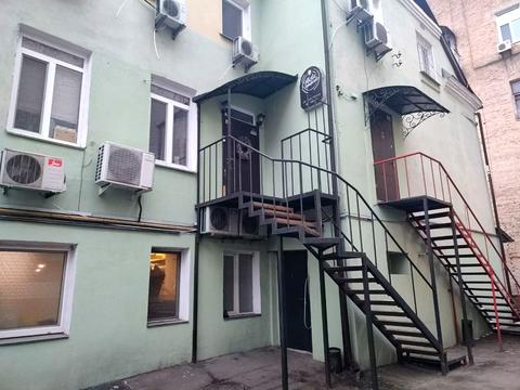 комерційна за адресою Костянтинівська вул., 21