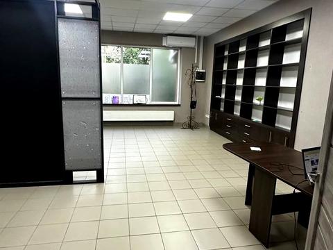 комерційна за адресою Горбачевського вул., 40а