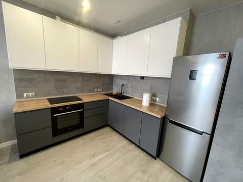 квартира за адресою Сім'ї Кульженків вул. (Петра Дегтяренка), 31-Б