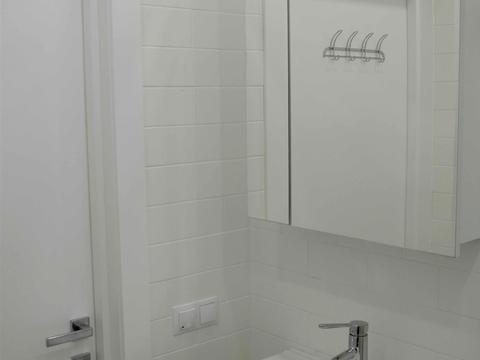 квартира за адресою Салютна вул., 2к10