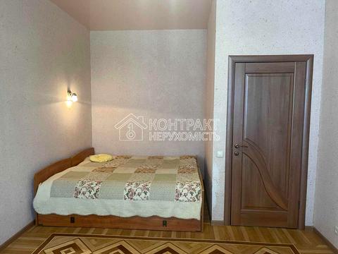 квартира за адресою Гіршмана вул., 18
