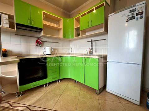 квартира за адресою Голосіївський просп. (40-річчя Жовтня), 68