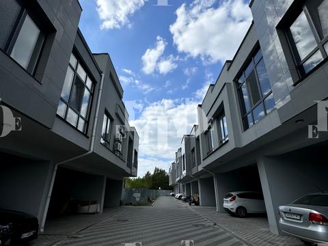 будинок за адресою Квартальна, 45