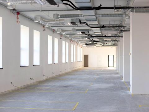 комерційна за адресою Академіка Книшова вул. (Амурська), 6