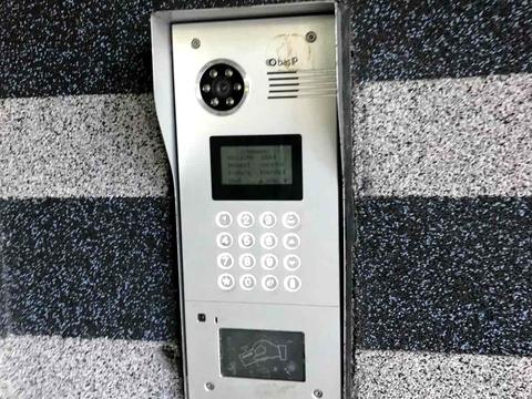 комерційна за адресою Казимира Малевича вул. (Боженка), 89