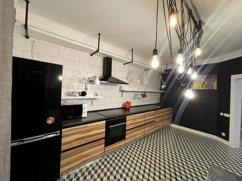 квартира за адресою Анни Ахматової вул., 45
