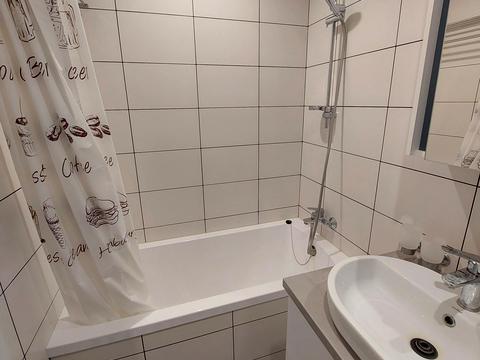 квартира за адресою 23 Серпня вул., 51б