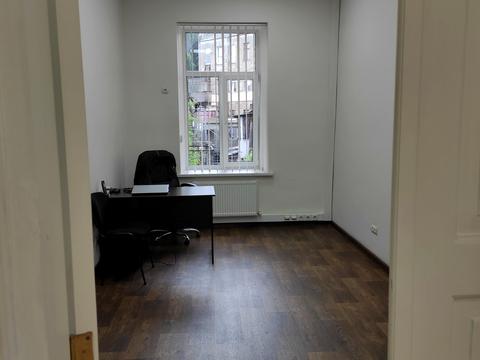 комерційна за адресою Велика Арнаутська вул., 121