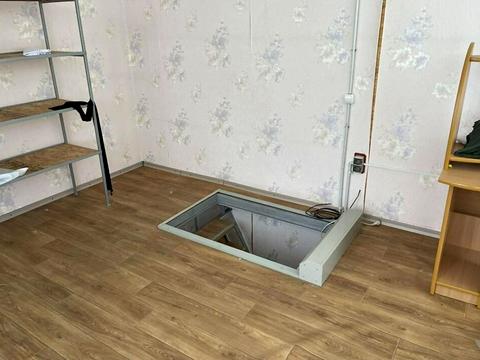 комерційна за адресою Геологів вул., 10в