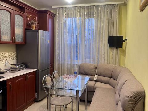 квартира за адресою Пулюя, 15
