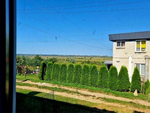 дом по адресу Біля центральної дороги