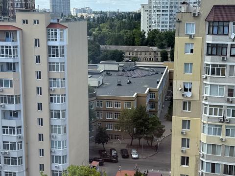 квартира за адресою Добровольців вул. (Маршала Говорова), 10д