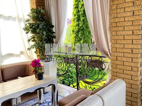 будинок за адресою Ярослава Мудрого вул.