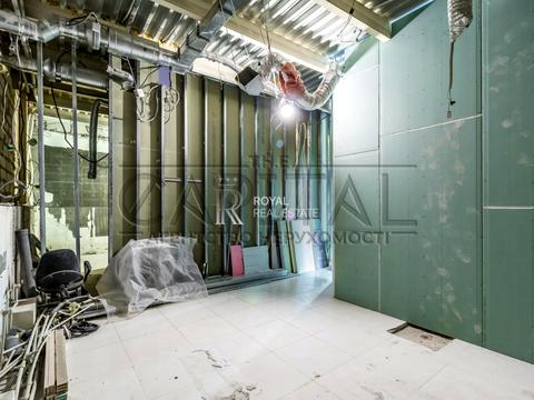 комерційна за адресою Київ, Миколи Міхновського бульв. (Дружби народів), 1