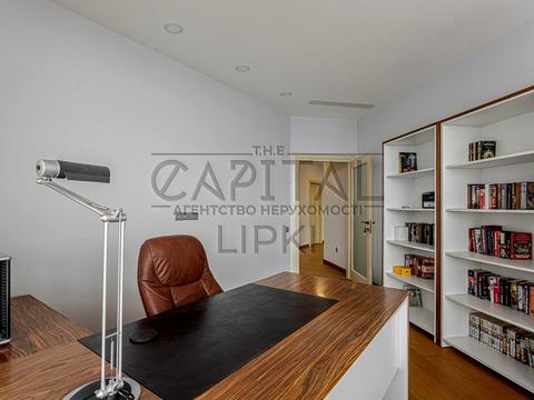 квартира за адресою Андрія Верхогляда вул. (Михайла Драгомирова), 5