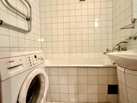 квартира за адресою Шовкуненка вул., 3