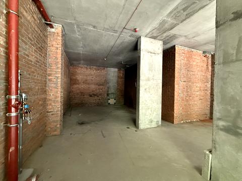 комерційна за адресою Київ, Набережно-Рибальська дорога вул., 9