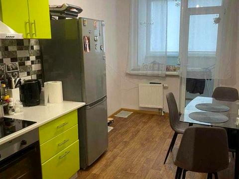 квартира по адресу Драгоманова ул., 2-А