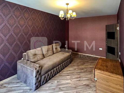 квартира за адресою Хотинська вул., 12