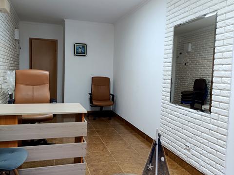комерційна за адресою Успенська вул., 46