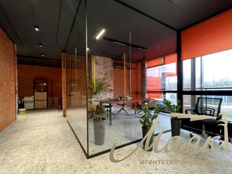 комерційна за адресою Джона Маккейна вул. (Івана Кудрі), 1