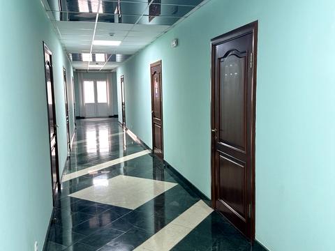 комерційна за адресою Володимира Івасюка просп. (Героїв Сталінграду), 12-Ж