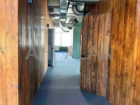 комерційна за адресою Верхній Вал вул., 2