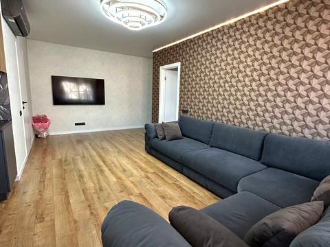 квартира за адресою Олексія Вадатурського вул. (Маршала Малиновського), 5