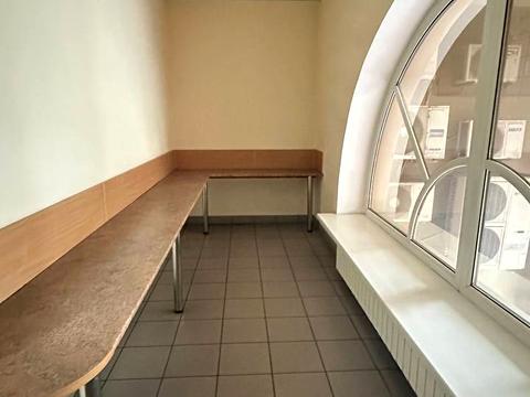 коммерческая по адресу Исполкомовская ул., 7
