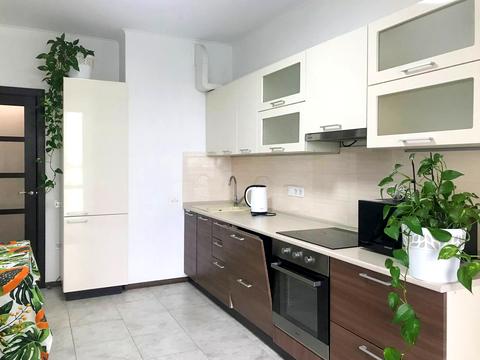 квартира за адресою Воскресенська вул., 18