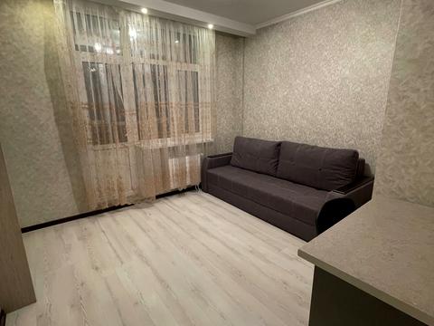 квартира за адресою Анни Ахматової вул., 22