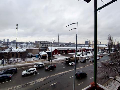 квартира за адресою Набережно-Лугова вул., 3-А