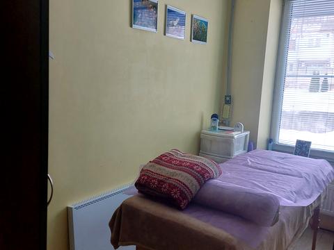 комерційна за адресою Вартових Неба вул. (Тобольська), 49