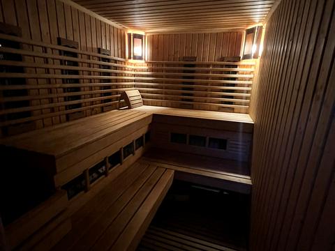 коммерческая по адресу Петра Калнишевського ул. (Михайла Майорова), 7